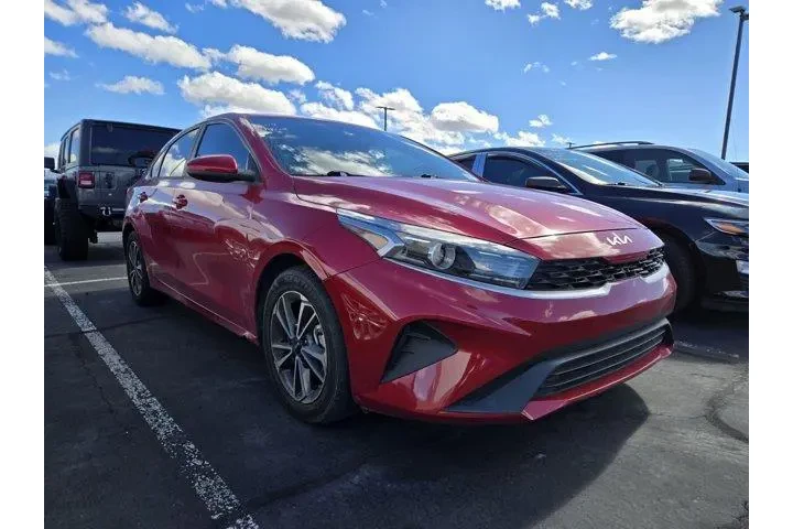 $17991 : Kia Forte 2022 LXS 4dr Sedan image 1