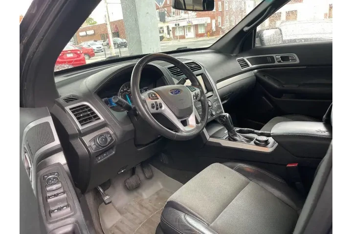 $10599 : 2015 Explorer XLT image 6