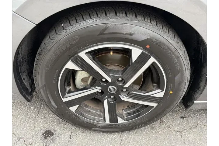 $17285 : Nissan Sentra 2024 SV 4dr Se image 9