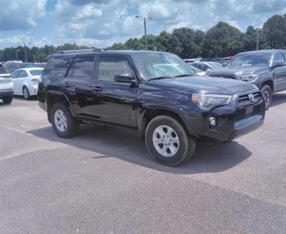 $33490 : PRE-OWNED 2023 TOYOTA 4RUNNER image 5