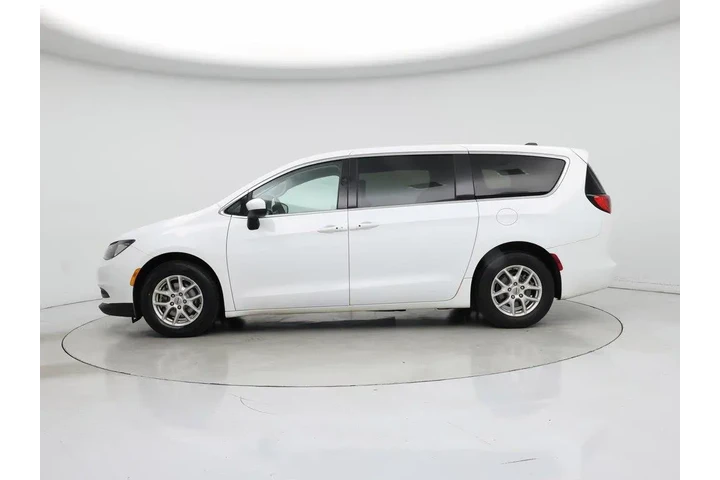 $22998 : Chrysler Voyager 2022 LX 4dr image 3