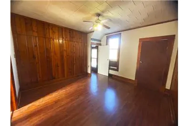 $600 : Rental property with 1 bedro image 7