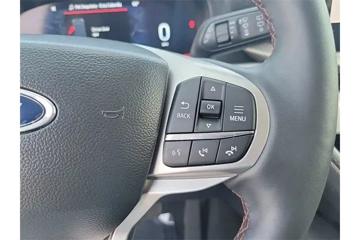 $39988 : Ford Explorer 2025 Active 4d image 6