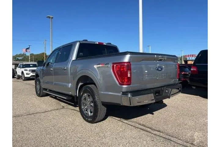 $35825 : Ford F-150 2023 4x4 XLT 4dr image 5