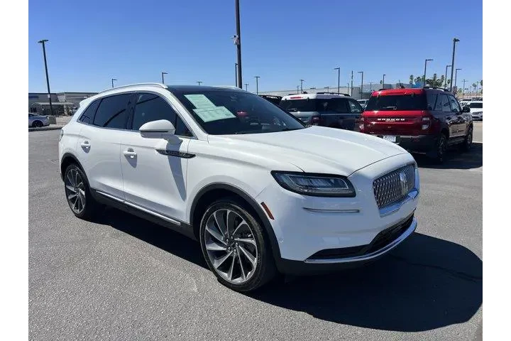 $26599 : Lincoln Nautilus 2021 Reserv image 3