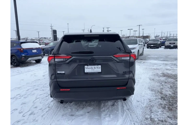 $29998 : 2023 RAV4 LE image 6