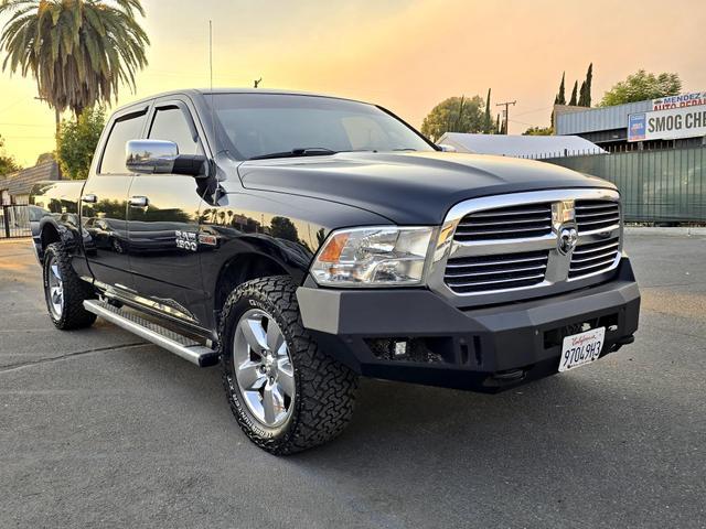 $16500 : 2015 RAM 1500 CREW CAB2015 RA image 4