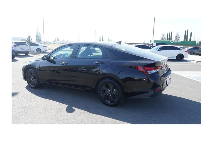 $16984 : 2023 Elantra SEL image 8