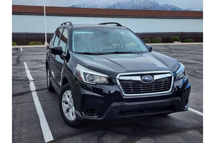 $15700 : 2019 Forester image 3