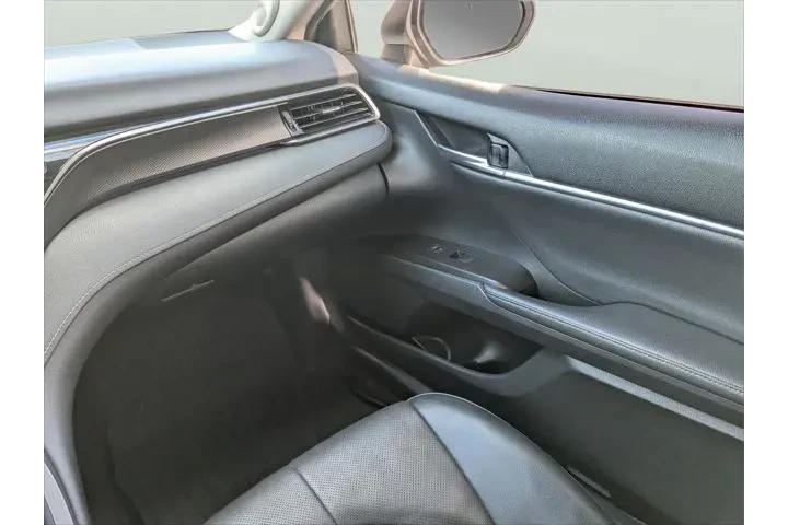 $22308 : Toyota Camry 2021 XSE V6 4dr image 3