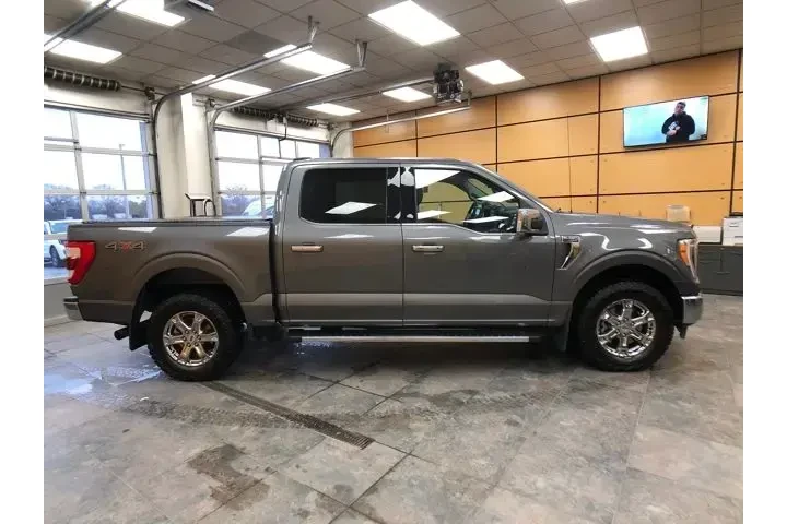 $37545 : Ford F-150 2021 4x4 Lariat 4 image 8