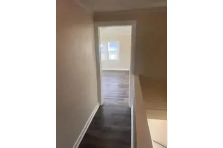 🏠 POMONA – APARTAMENTO 2 REC. image 10