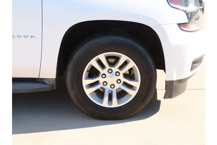 $10999 : Chevrolet Suburban 2015 4x2 image 9