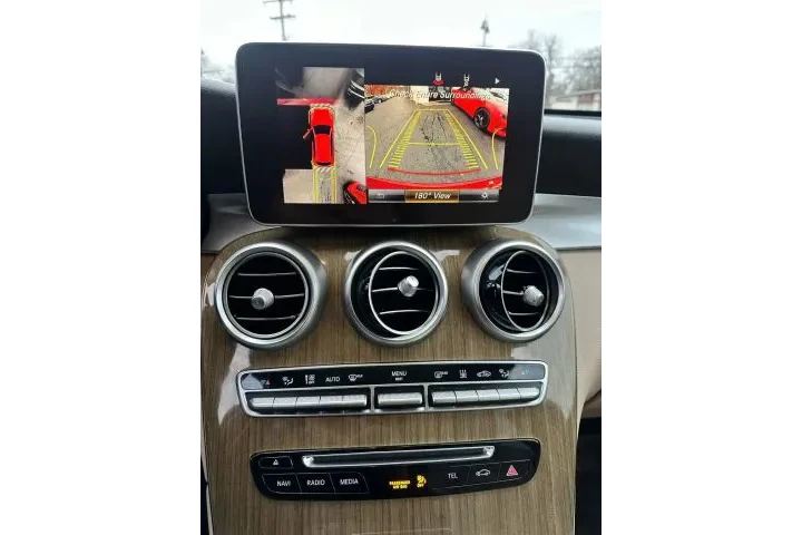 $21995 : 2019 GLC image 2