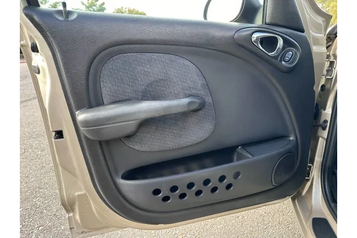 $4875 : 2005 PT Cruiser Touring image 10