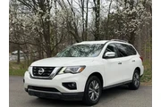 $14550 : 2020 Pathfinder SV thumbnail