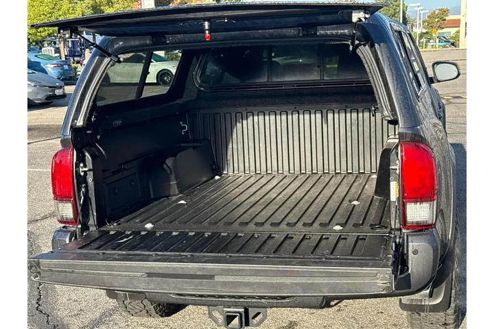 $26980 : Toyota Tacoma 2018 4x2 TRD O image 7