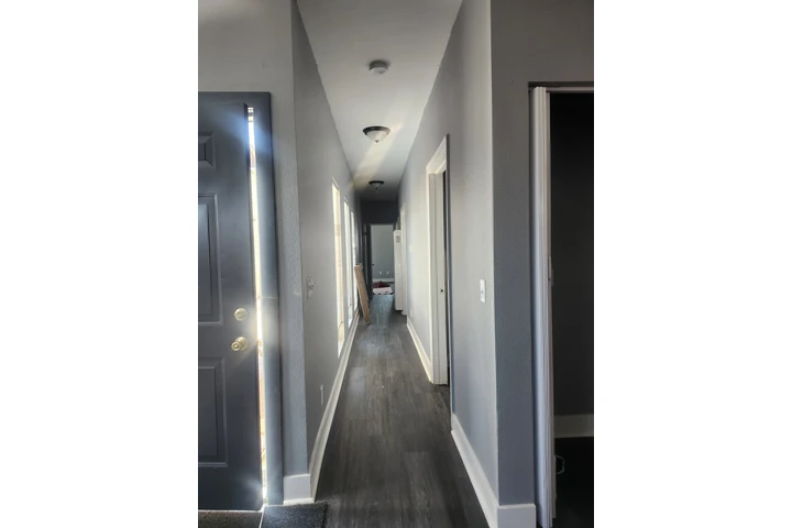 $3300 : SUR ESTE, ACEPTAMOS SECTION 8 image 4