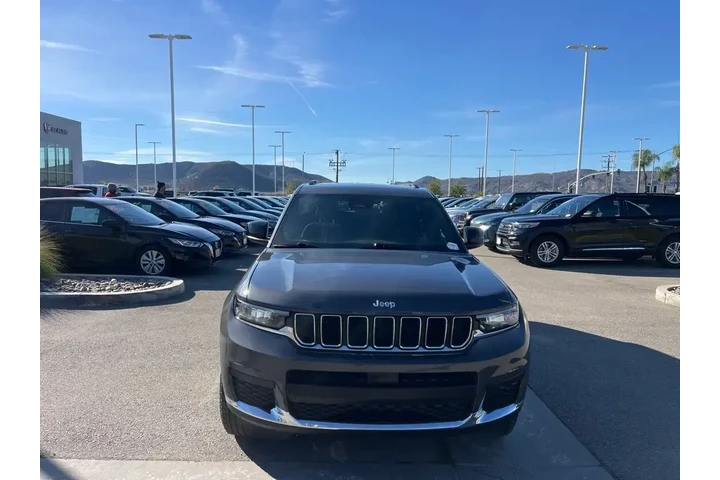 $36187 : Jeep Grand Cherokee L 2025 4 image 3