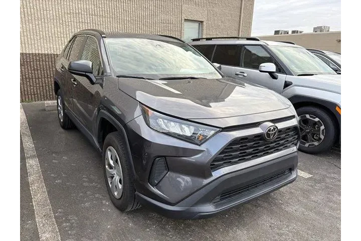 $22998 : Toyota RAV4 2021 AWD LE 4dr image 4