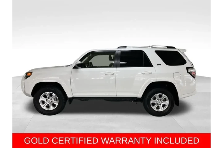 $39988 : Gold Certified2022 4Runner SR5 image 2