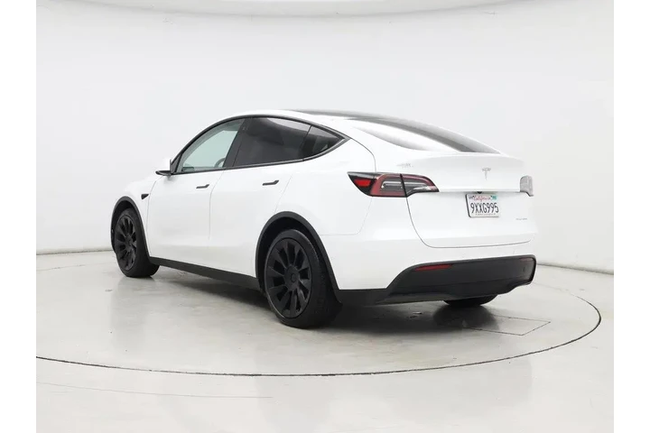 $33998 : Tesla Model Y 2021 AWD Long image 2