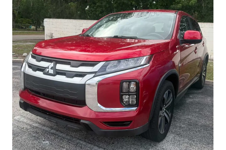 $11000 : Mitsubishi Outlander Sport S image 2