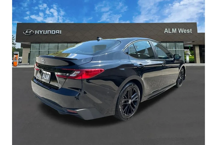 $25820 : Toyota Camry 2025 SE 4dr Sed image 5