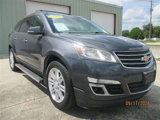 $9895 : 2014 Traverse image 2