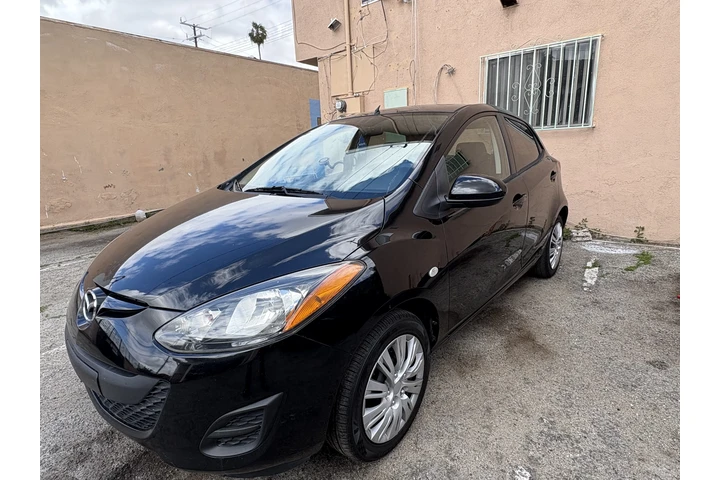 $3999 : Vendo Mazda2 Sport mode 2013 image 2