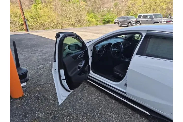 $18440 : Chevrolet Malibu 2024 LS 4dr image 9