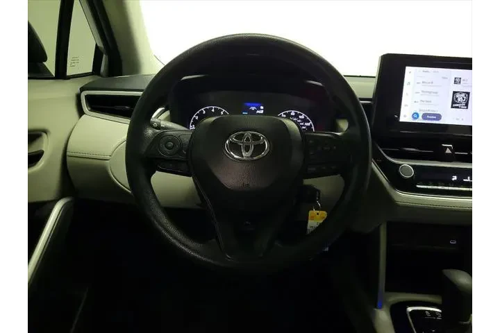 $26998 : Toyota Corolla Cross 2025 L image 10