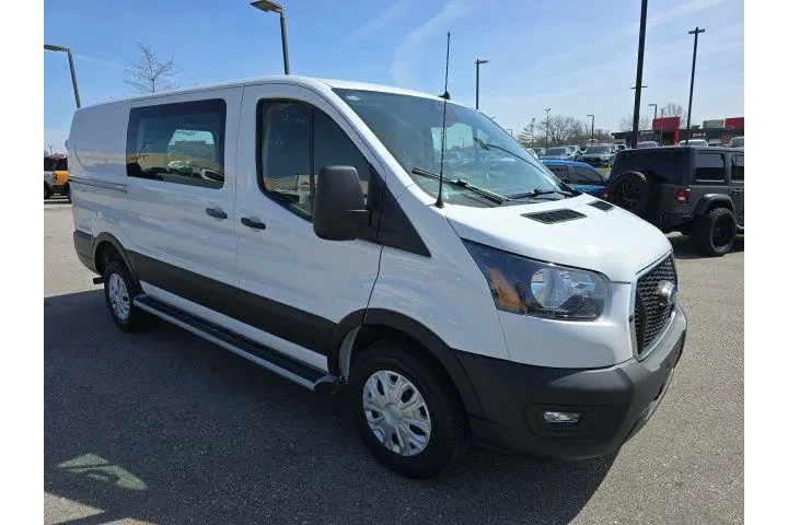 $31900 : Ford Transit 2024 250 3dr LW image 7