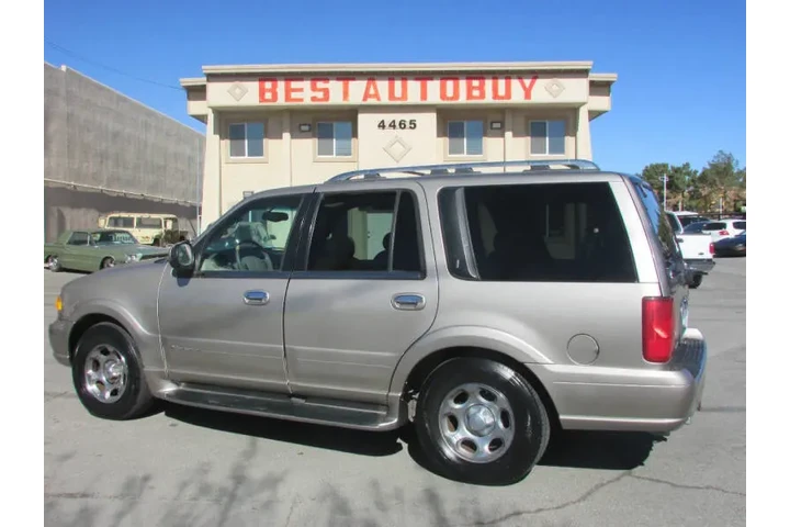 $7995 : 2000 Navigator image 5