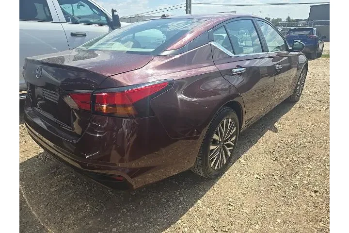 $18655 : Nissan Altima 2025 2.5 SV 4d image 9