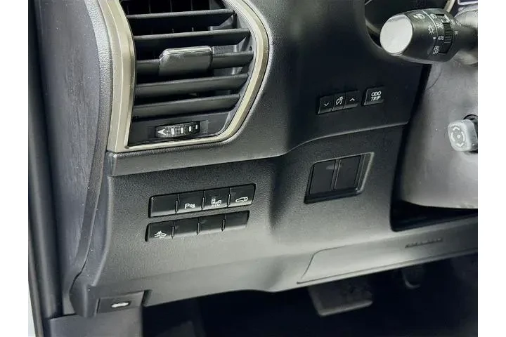 $19500 : Lexus NX 200t 2017 4dr Cross image 10