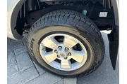 $29888 : Toyota Tacoma 2015 4x4 V6 4d thumbnail