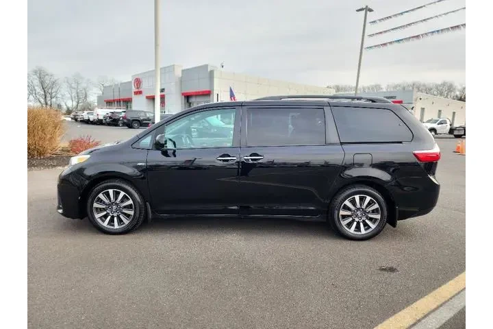 $25999 : Toyota Sienna 2018 AWD XLE 7 image 4