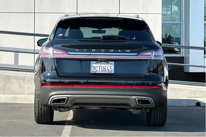 $33900 : Lincoln Nautilus 2022 Reserv image 4