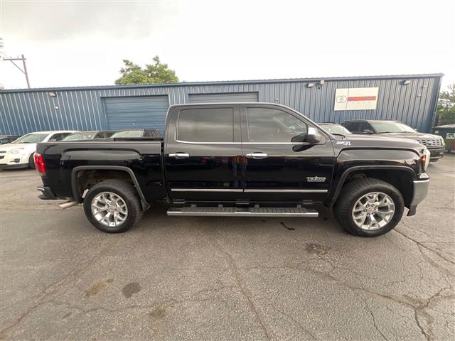 $26488 : 2017 GMC Sierra 1500 SLT, LEA image 6