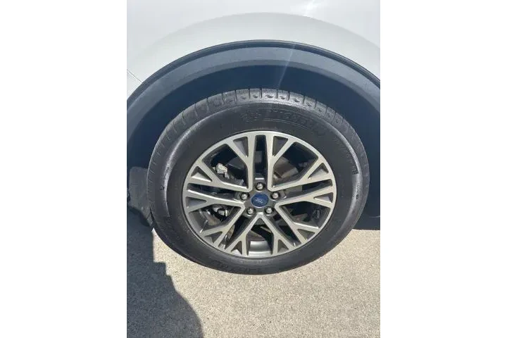 $17600 : Ford Escape 2021 SEL 4dr SUV image 9