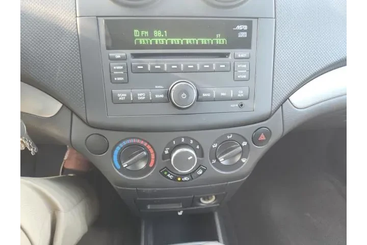 $4995 : Chevrolet Aveo 2009 LT 4dr S image 8