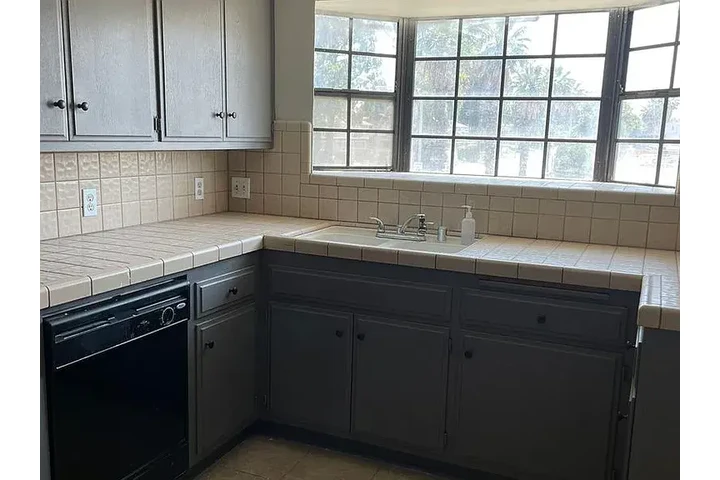 $1275 : Apartment for rent image 8