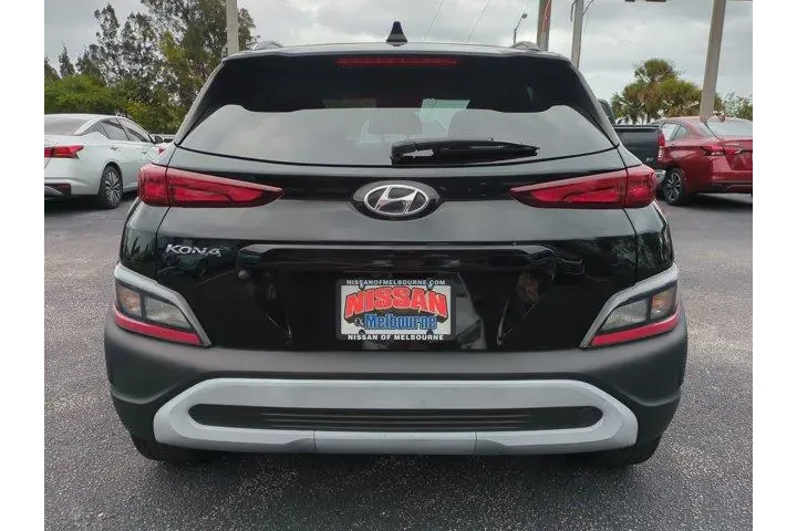 $16988 : Hyundai KONA 2022 SEL 4dr Cr image 5
