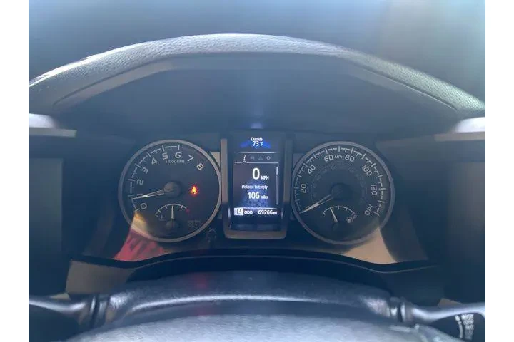 $29990 : Toyota Tacoma 2022 4x2 TRD O image 7