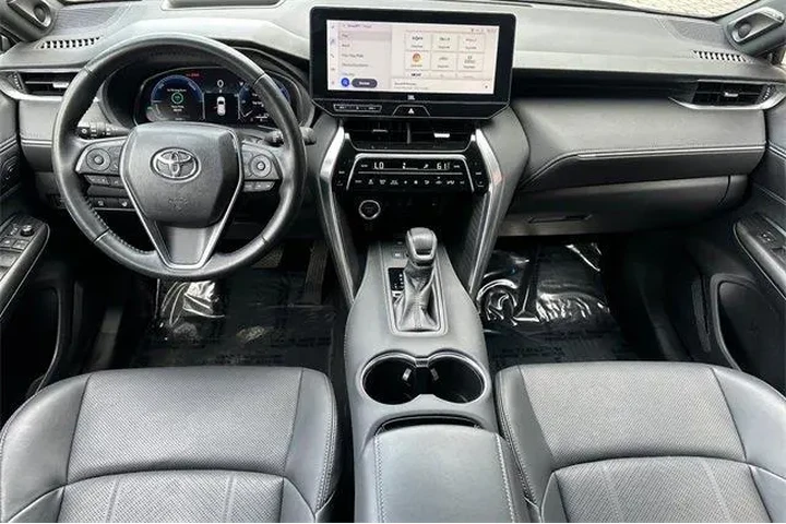 $35444 : Toyota Venza 2023 AWD Nights image 10