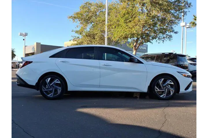 $20895 : Hyundai ELANTRA 2025 SEL Spo image 6