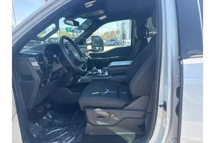 $39996 : Ford F-150 2023 4x4 XL 4dr S image 10