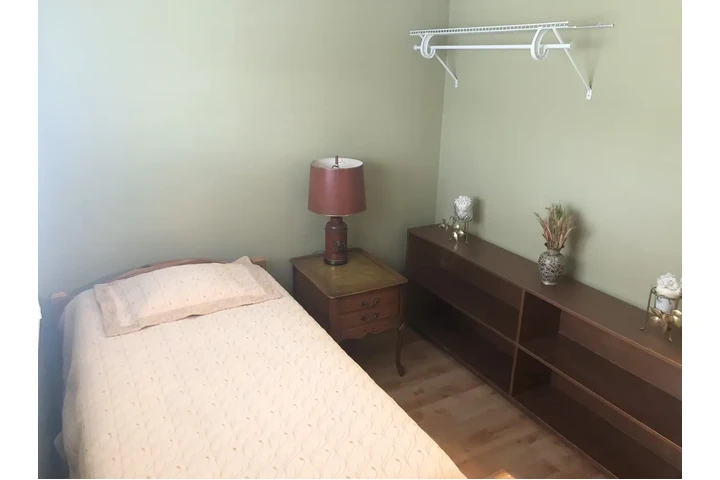 $650 : CUARTO EN RENTA EN RIALTO CA image 1