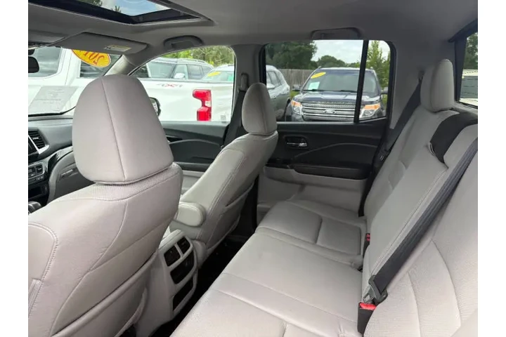 $18950 : 2017 Ridgeline RTL-E image 8
